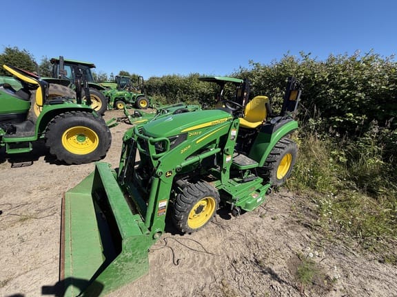 2022 John Deere 2032R Equipment Image0