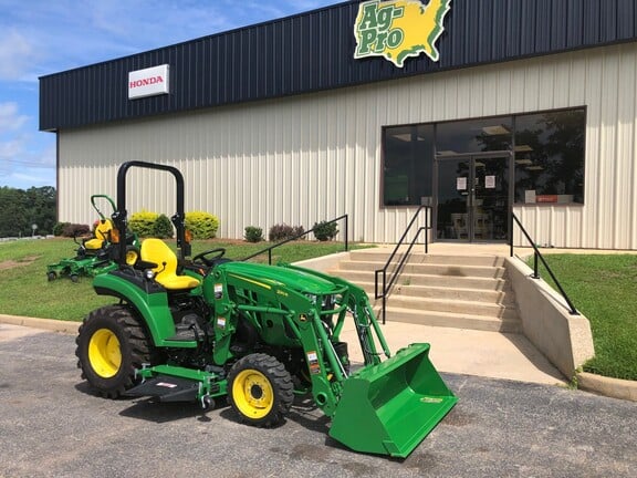 2026 John Deere 2032R Equipment Image0