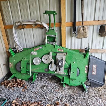 Image of John Deere 2032R equipment image 2