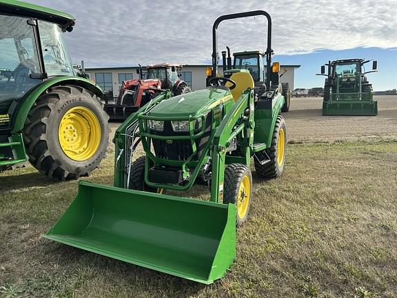 Image of John Deere 2038R equipment image 1