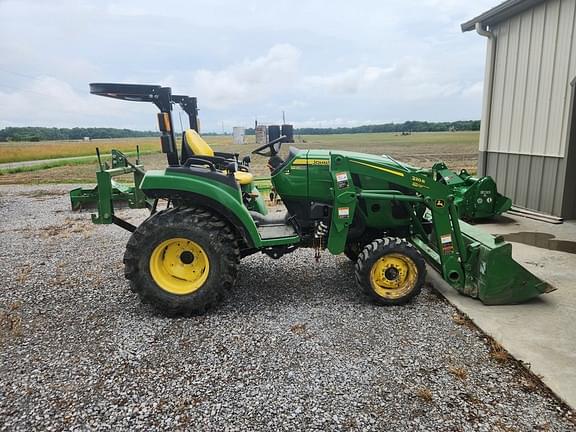 Image of John Deere 2038R equipment image 3