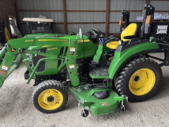 Image of John Deere 2038R equipment image 2