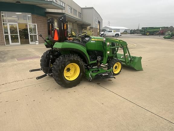 Image of John Deere 2038R equipment image 4