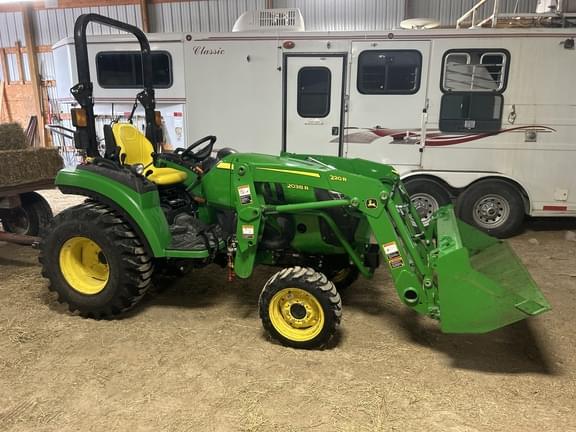 Image of John Deere 2038R equipment image 3