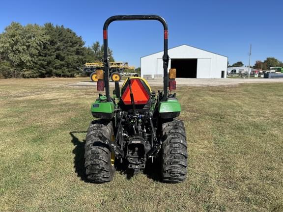 Image of John Deere 2038R equipment image 3