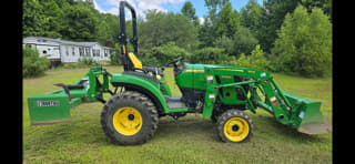 Image of John Deere 2038R equipment image 1