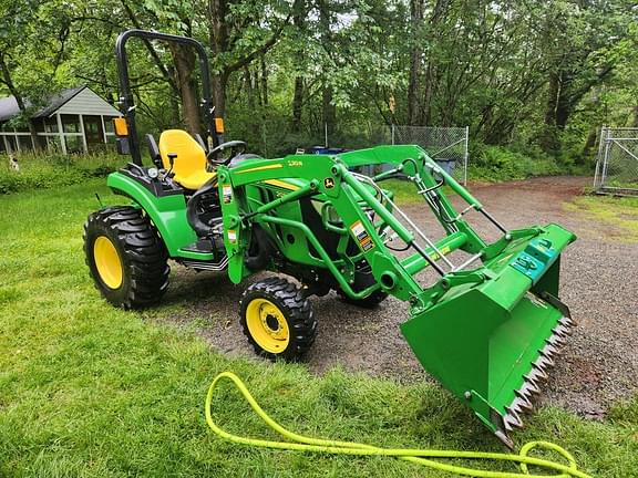 Image of John Deere 2038R equipment image 4