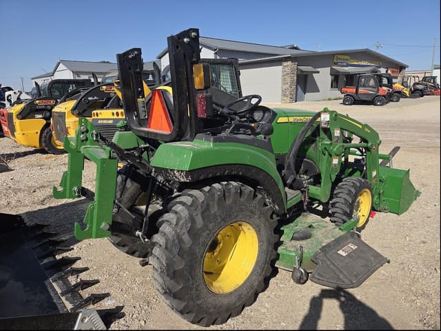 Image of John Deere 2038R equipment image 3