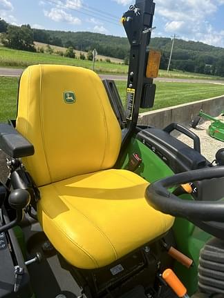 Image of John Deere 2038R equipment image 4