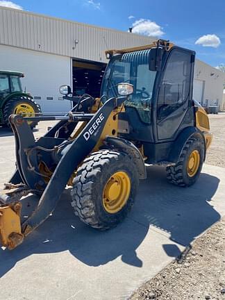 Image of John Deere 204L Primary image