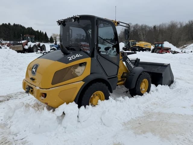 Image of John Deere 204L equipment image 4