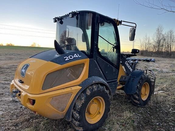 Image of John Deere 204L equipment image 2