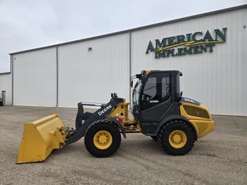 Main image John Deere 204L