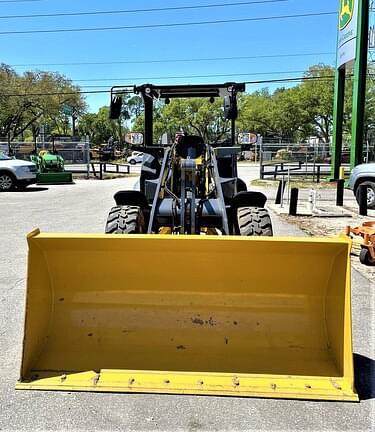 Image of John Deere 204L equipment image 1