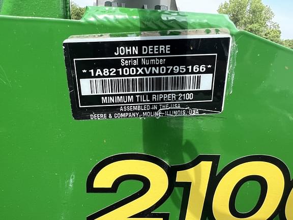 Image of John Deere 2100 equipment image 3