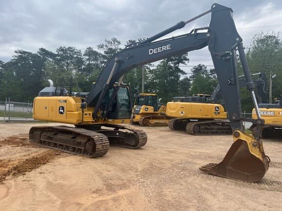 Image of John Deere 210G LC equipment image 3