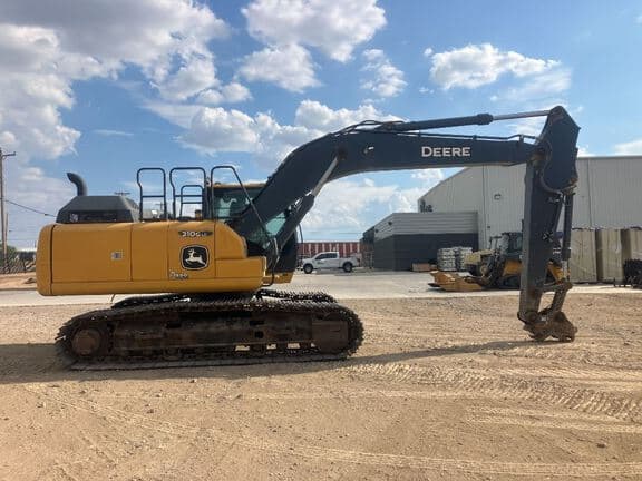 Image of John Deere 210GLC equipment image 1