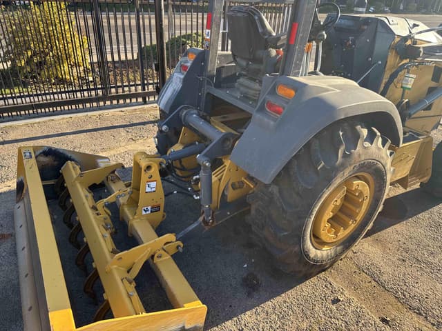 Image of John Deere 210LE equipment image 2