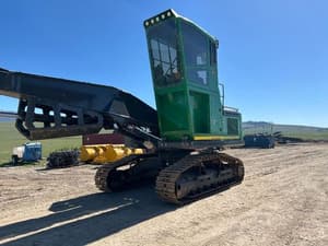 2022 John Deere 2156G Image