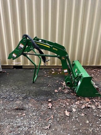 2022 John Deere 220R Equipment Image0