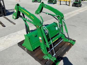Main image John Deere 220R