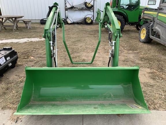 Main image John Deere 220R