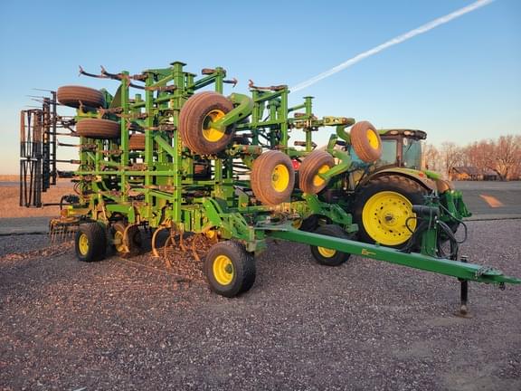 Image of John Deere 2230 equipment image 1