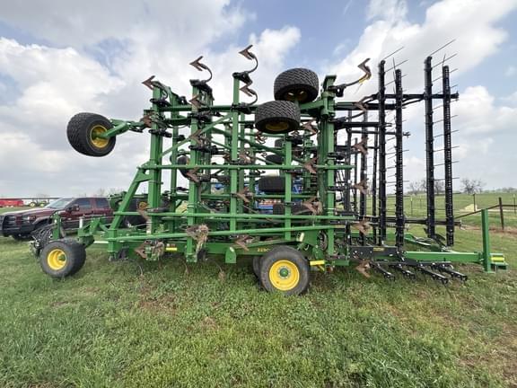 Image of John Deere 2230 Primary image