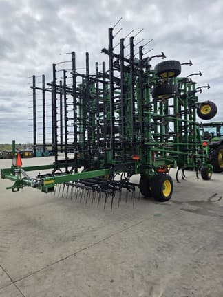 Image of John Deere 2230FH equipment image 3