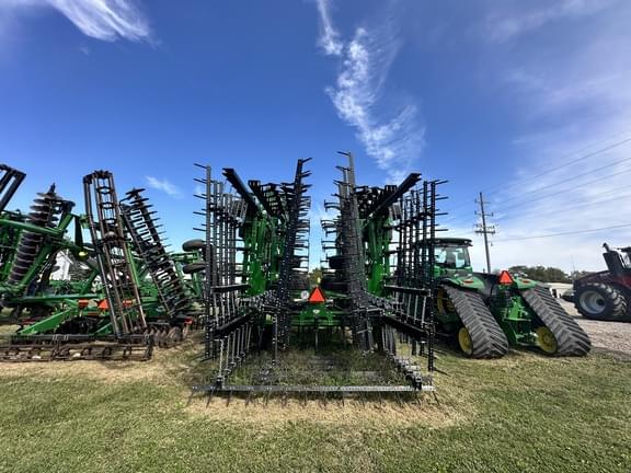 Image of John Deere 2230FH equipment image 2