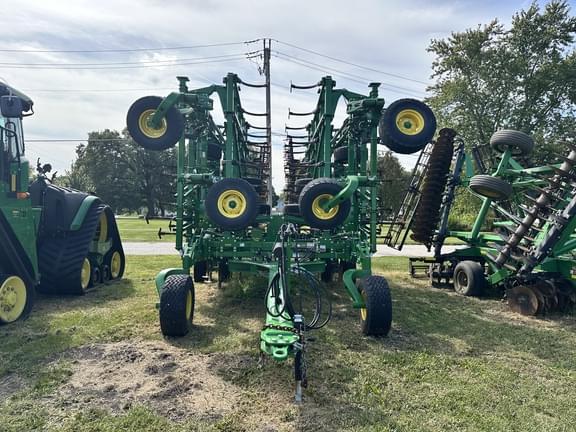 Image of John Deere 2230FH equipment image 1