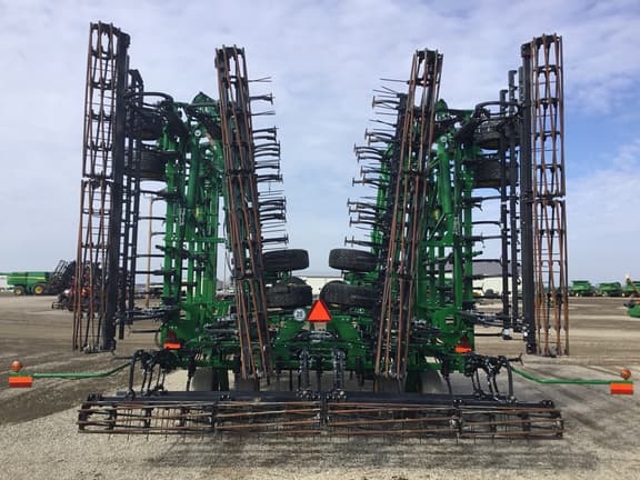 Image of John Deere 2230FH equipment image 4