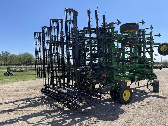 Image of John Deere 2230FH equipment image 1