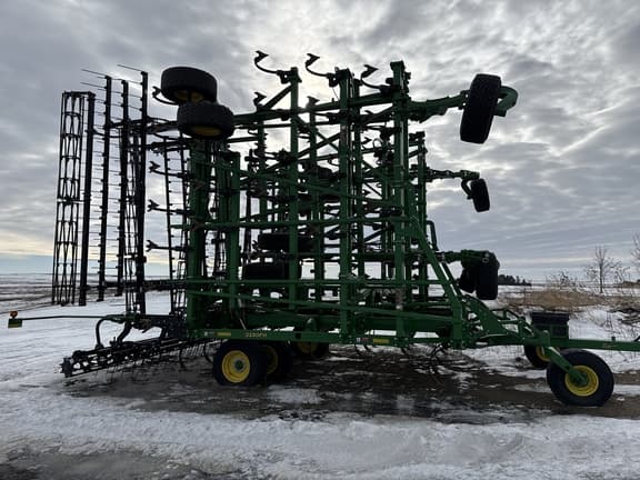 Image of John Deere 2230FH equipment image 2