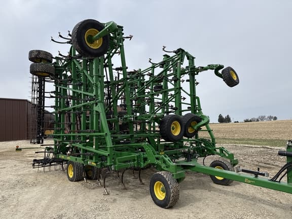 Image of John Deere 2230FH equipment image 1