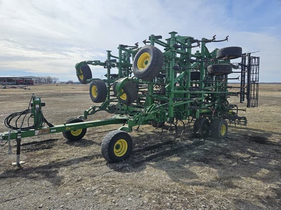 Image of John Deere 2230FH equipment image 1