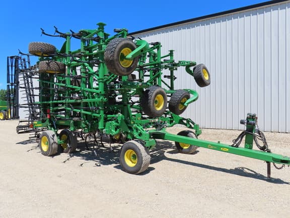 Image of John Deere 2230FH equipment image 1