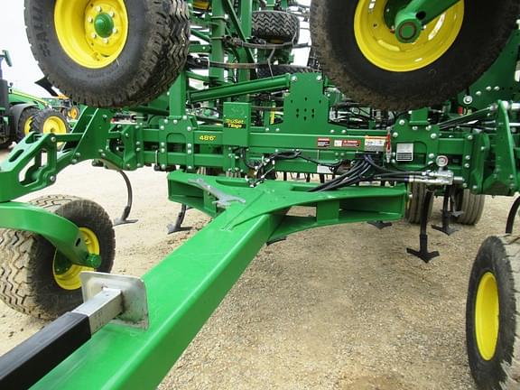 Image of John Deere 2230FH equipment image 4