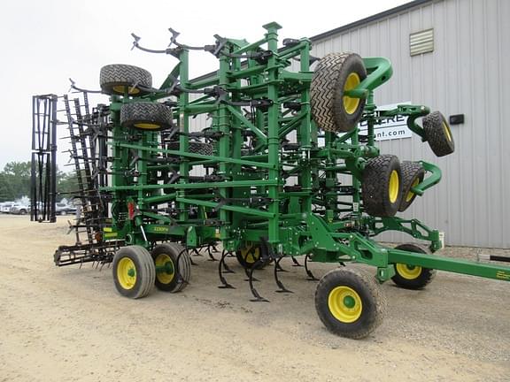 Image of John Deere 2230FH equipment image 1
