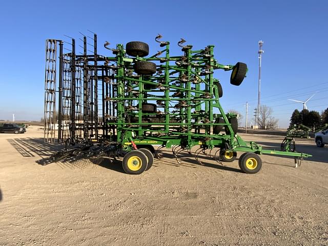 Image of John Deere 2230FH equipment image 3