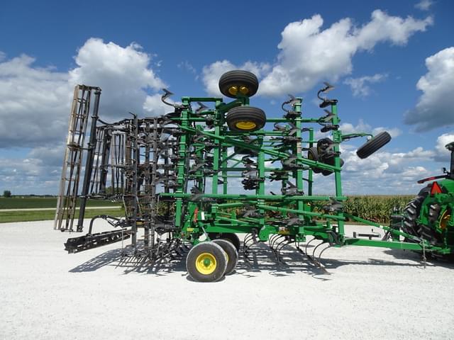 Image of John Deere 2230LL equipment image 2