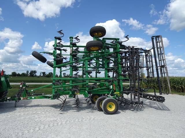 Image of John Deere 2230LL equipment image 1