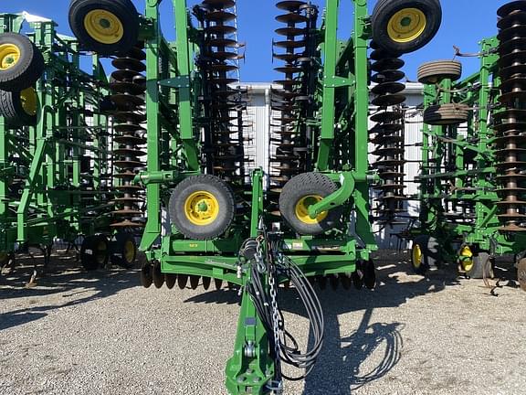 Image of John Deere 2330 equipment image 1