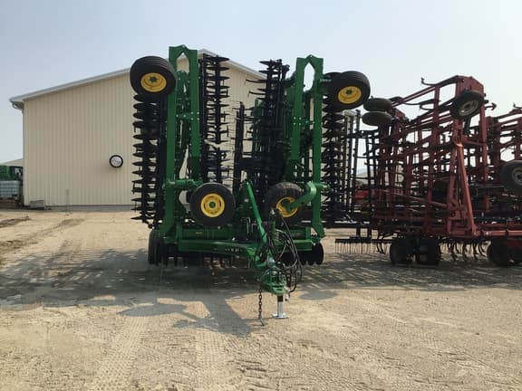 Image of John Deere 2330 equipment image 2