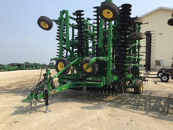 Image of John Deere 2330 Primary image