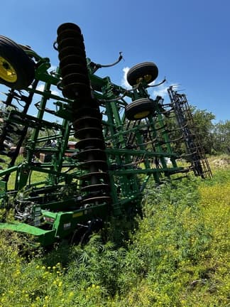 Image of John Deere 2330 equipment image 1