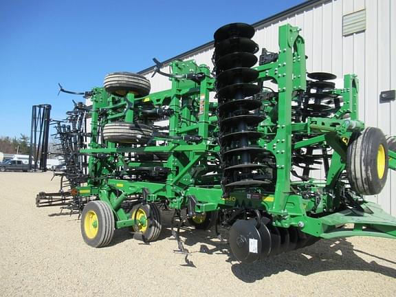 Image of John Deere 2330 equipment image 3