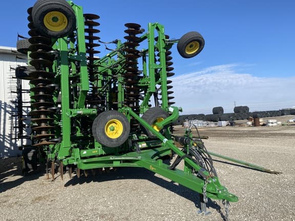 Image of John Deere 2330 equipment image 3