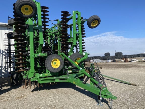 2022 John Deere 2330 Equipment Image0