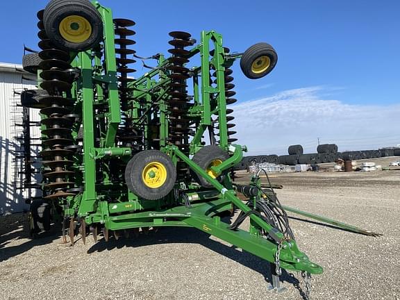 Image of John Deere 2330 equipment image 2